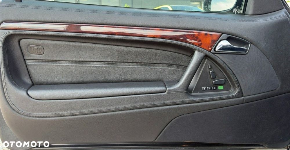 Mercedes-Benz SL - 10