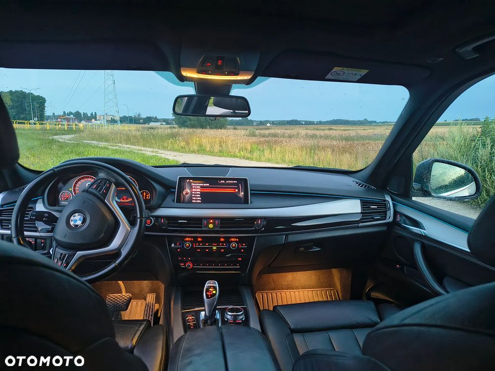 BMW X5 xDrive25d - 14