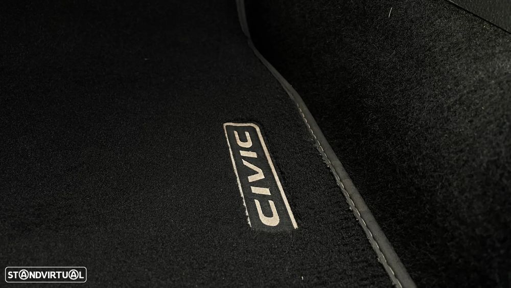 Honda Civic 1.5 i-VTEC Comfort - 25