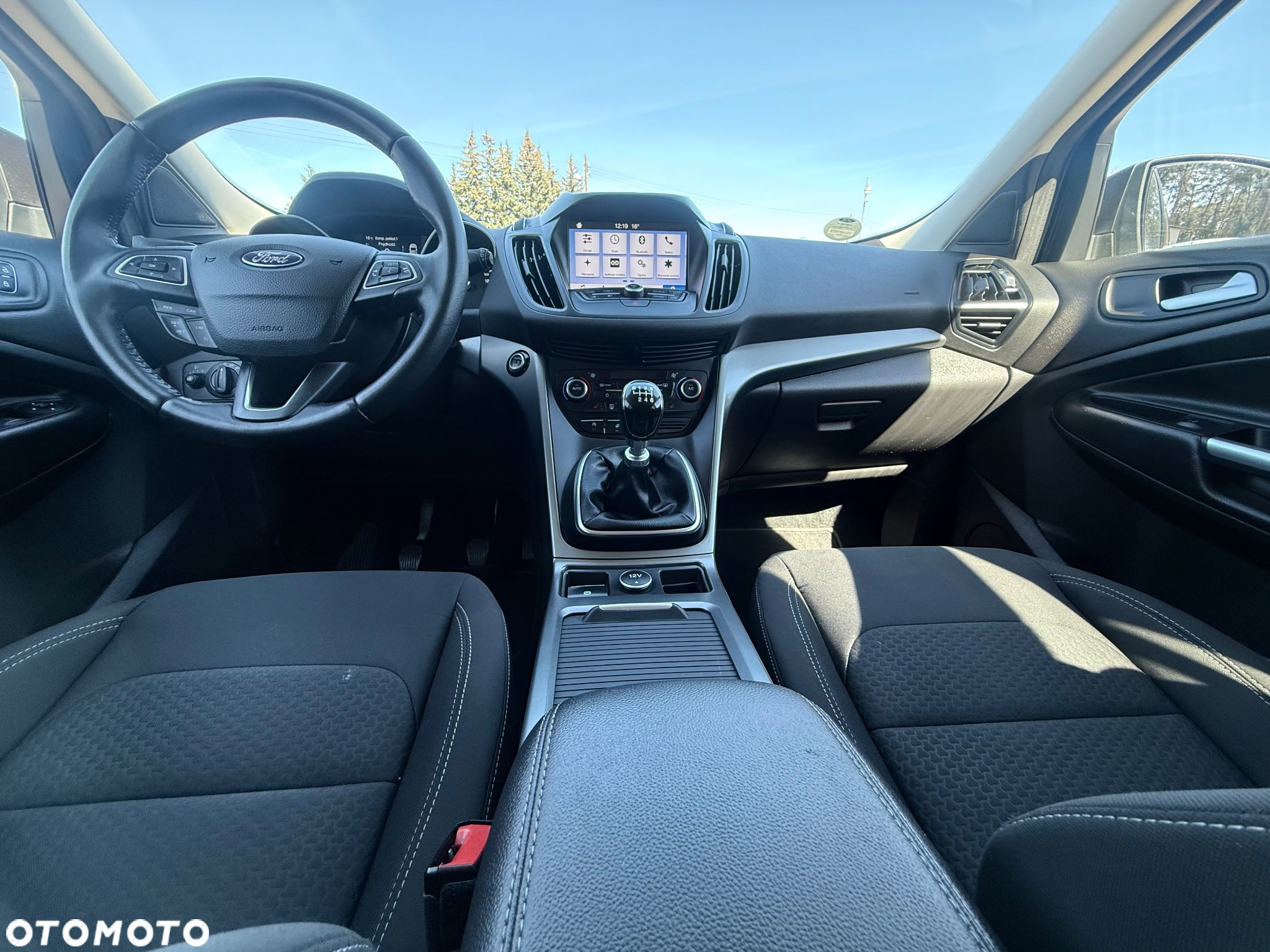 Ford Kuga 1.5 EcoBoost 2x4 Trend - 14