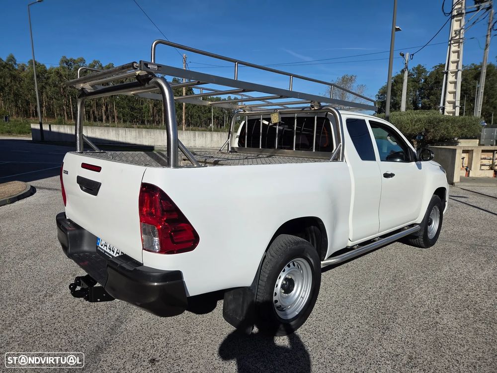 Toyota Hilux 4x4 2l - 5