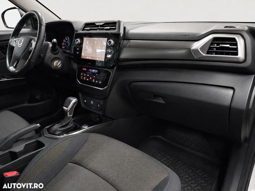 SsangYong Tivoli Grand - 4