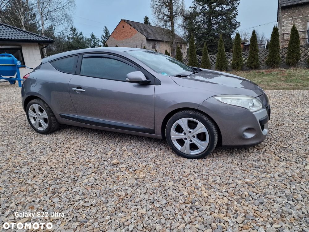 Renault Megane 2.0 16V Dynamique CVT - 8