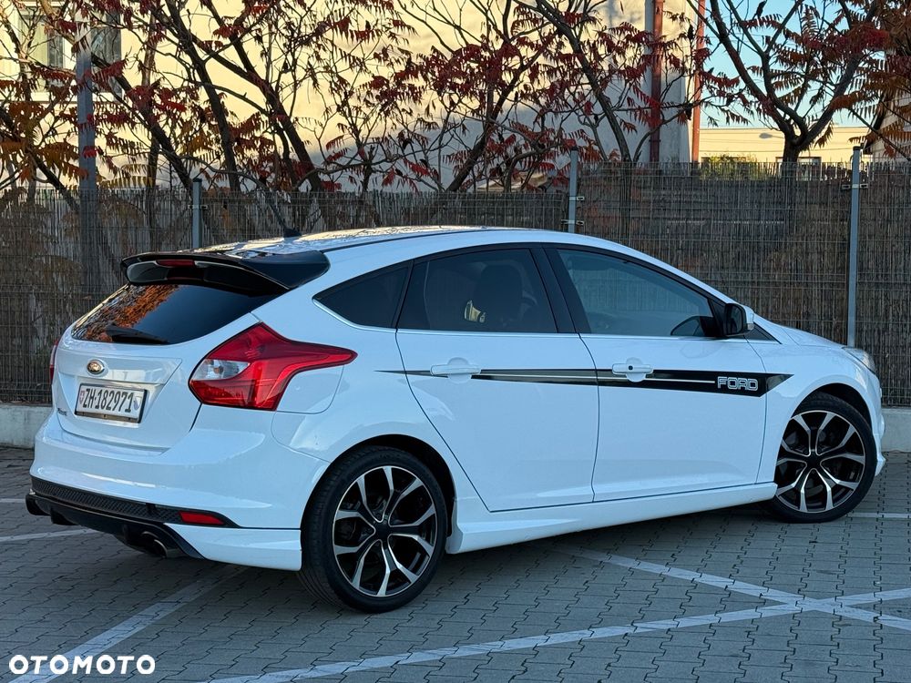 Ford Focus 1.6 EcoBoost Start-Stopp-System Titanium - 10