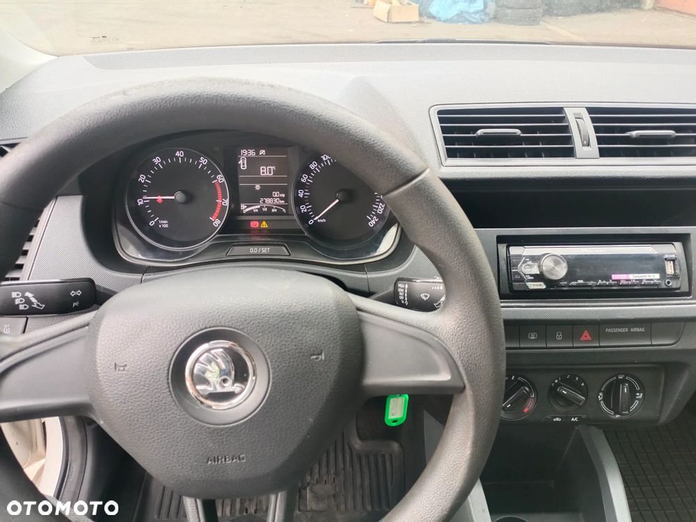 Skoda Fabia 1.0 Active - 5
