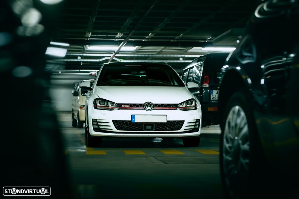 VW Golf 2.0 TSi GTi DSG Performance - 1