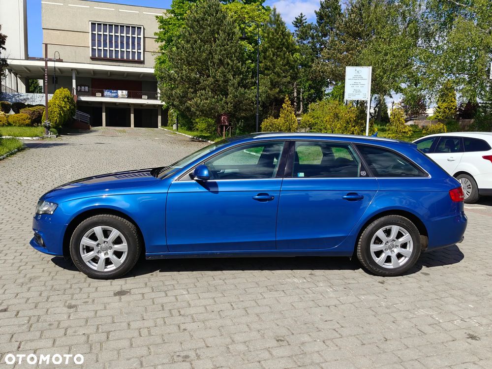 Audi A4 Avant 2.0 TFSI Attraction - 9