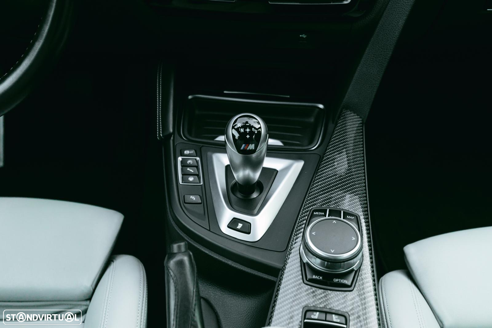 BMW M4 Auto - 8