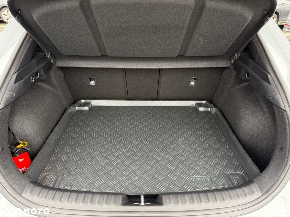 Kia XCeed 1.5 T-GDI L - 26