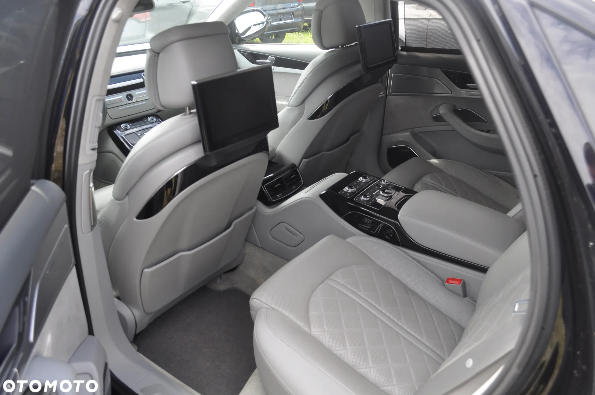 Audi A8 3.0 TDI DPF clean diesel quattro tiptronic Lang - 24