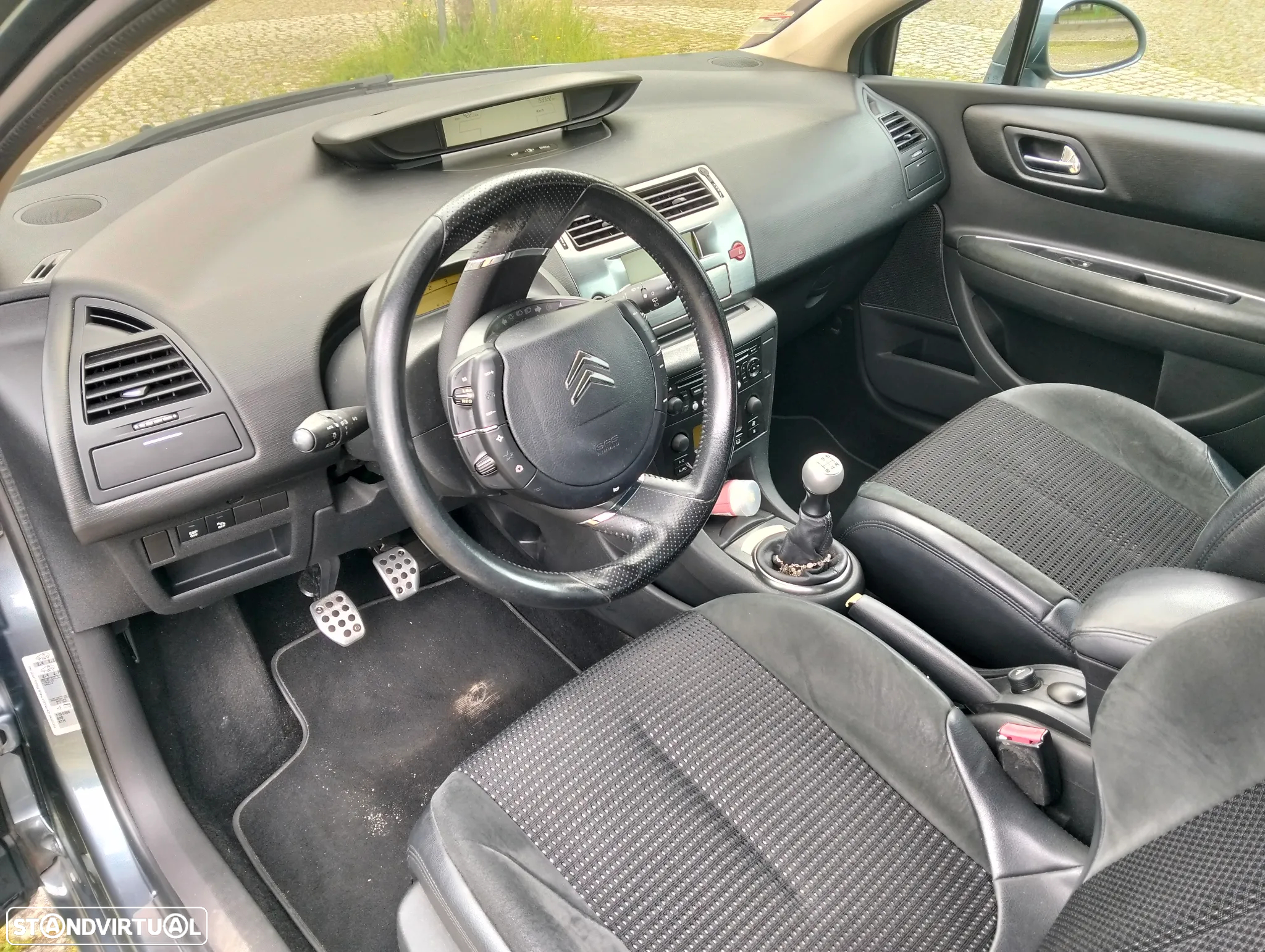 Citroën C4 Coupé 1.6 HDi 110 VTS - 15