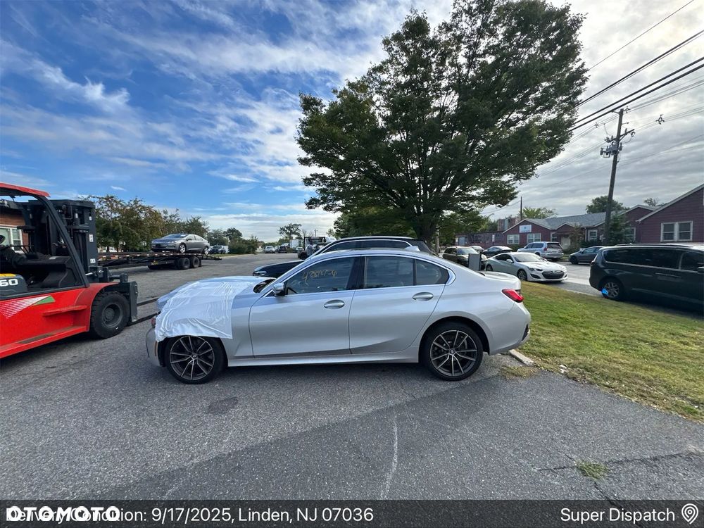 BMW Seria 3 330i xDrive - 1