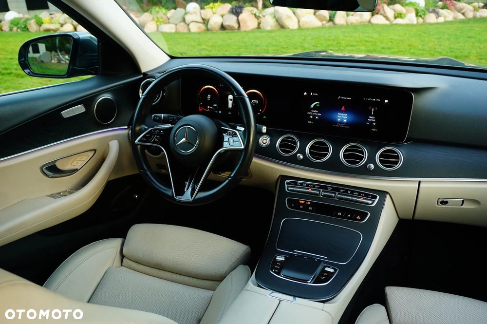 Mercedes-Benz Klasa E 220 d Avantgarde - 35