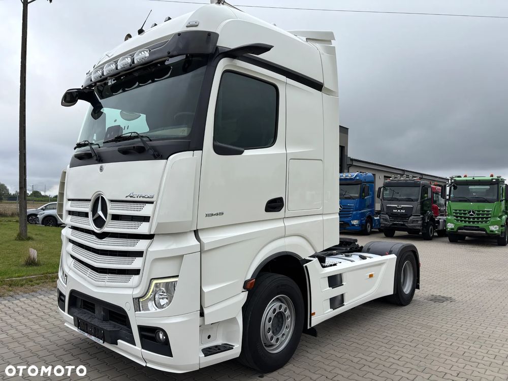 Mercedes-Benz Actros 1845 MP5 kabina BIG SPACE bez retardera, spojlery boczne , bezwypadkowy (1945, 1848 1851) - 1