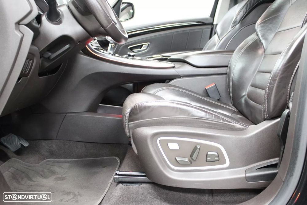 Renault Espace 1.6 dCi Initiale Paris EDC — fotografia 6