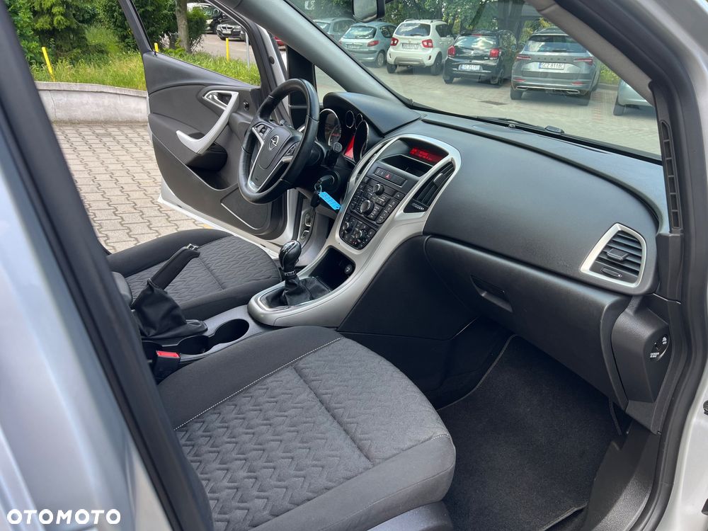Opel Astra 1.4 T Active - 11