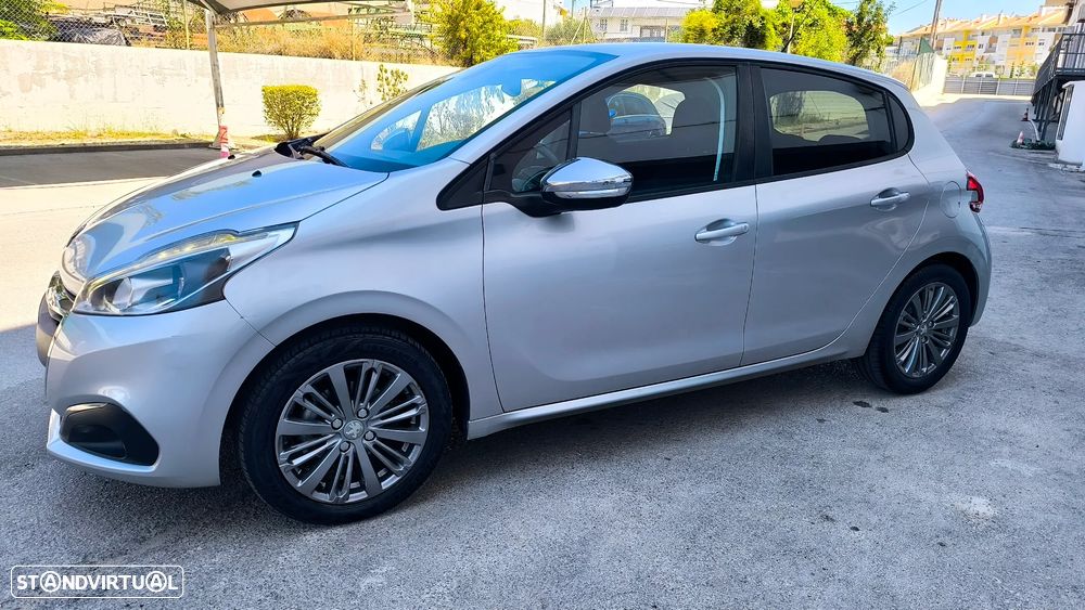Peugeot 208 1.2 PureTech Style - 14