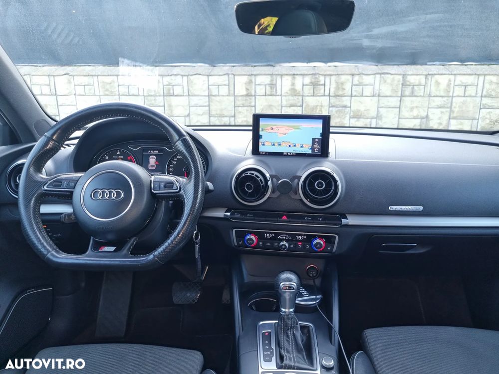 Audi A3 2.0 TDI Sportback (clean diesel) quattro S tronic S line Sportpaket - 26