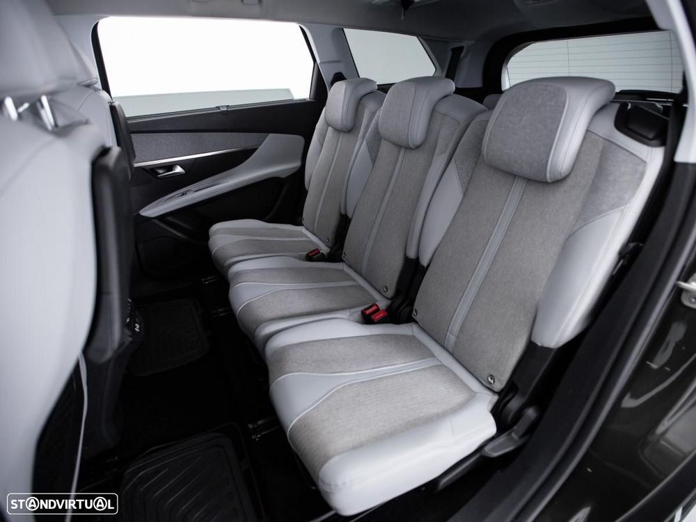 Peugeot 5008 - 11
