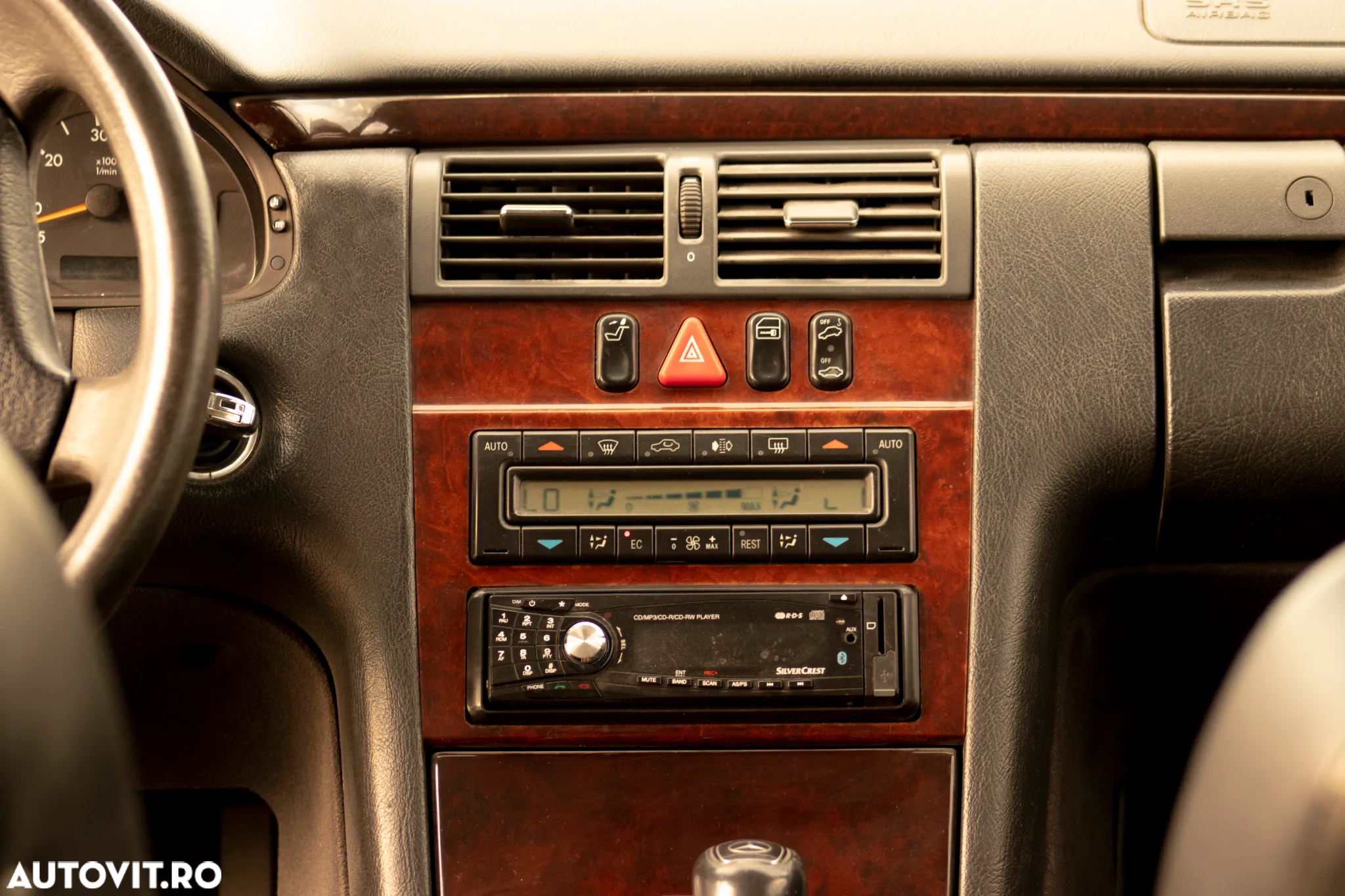 Mercedes-Benz E - 8