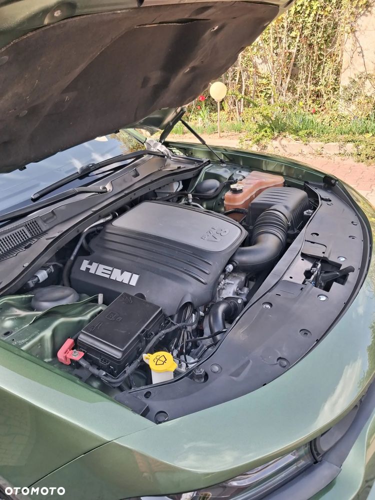 Dodge Charger 5.7 R/T - 17
