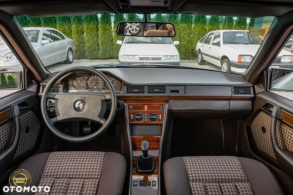 Mercedes-Benz W124 (1984-1993) - 6