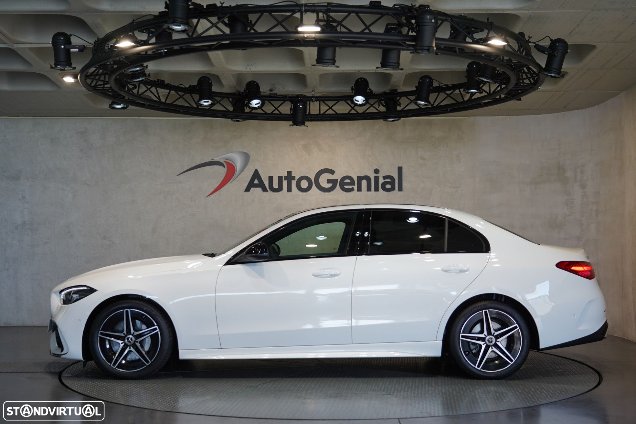 Mercedes-Benz C 300 d AMG Line - 4