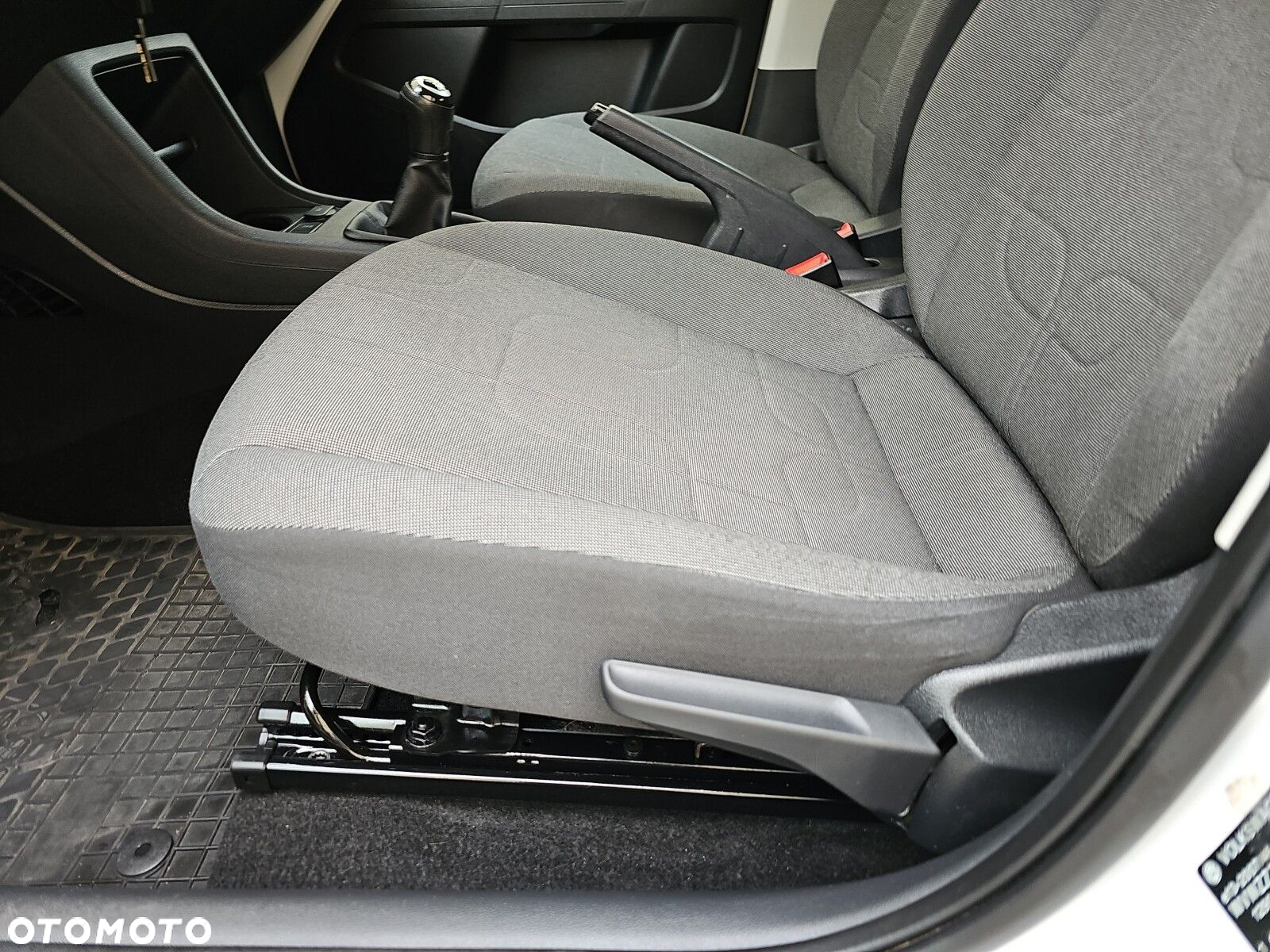 Volkswagen up! - 19