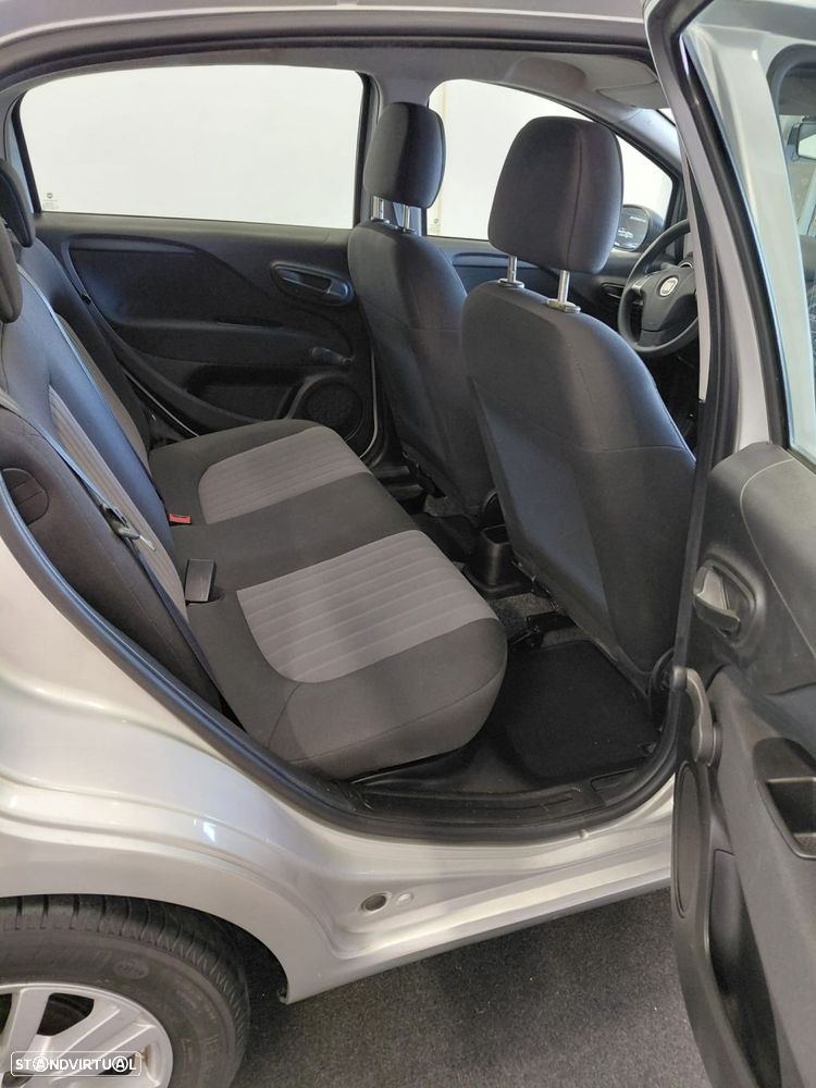 Fiat Punto 1.3 M-Jet Easy S&S - 25