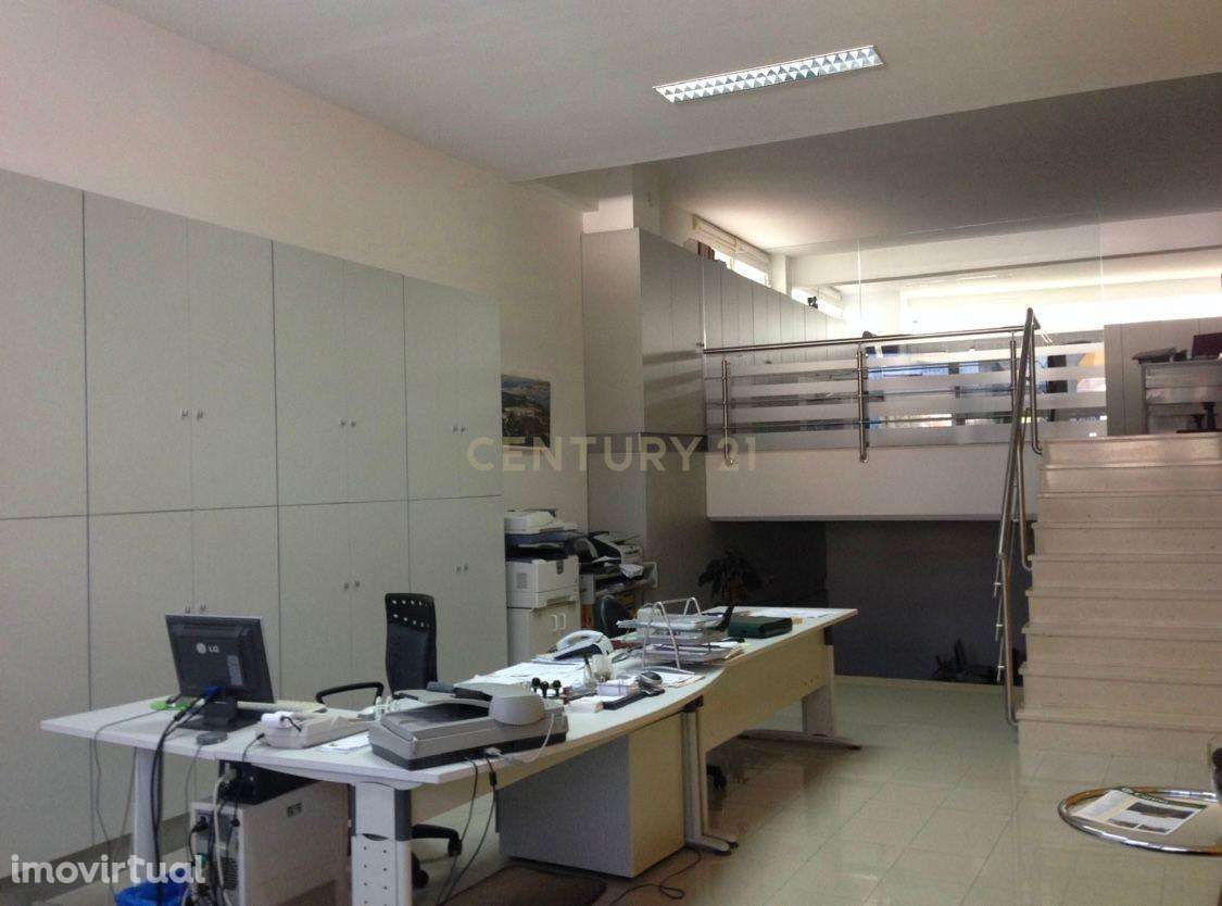 **Oportunidade - Loja com 234 m2 no Centro Barreiro!** - Grande imagem: 3/6