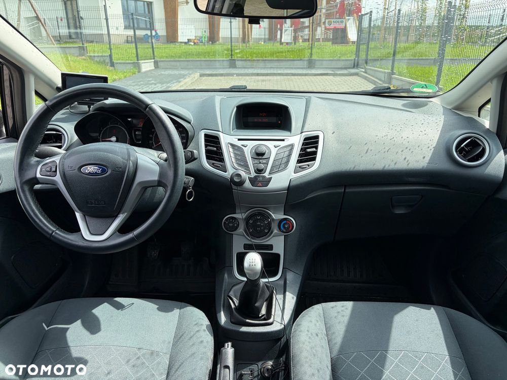 Ford Fiesta 1.25 Silver X Plus - 11
