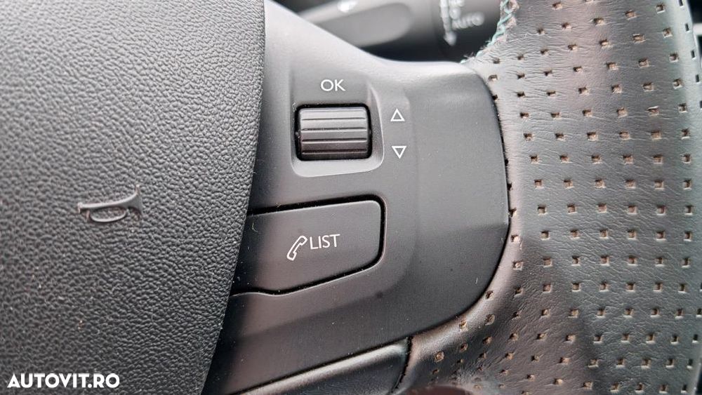 Peugeot 2008 PureTech 110 Stop&Start EAT6 Crossway - 22