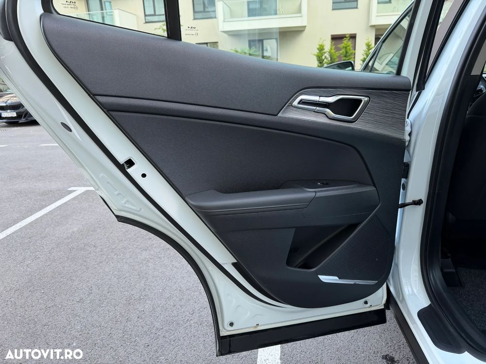 KIA Sportage 2023 — imagine 15