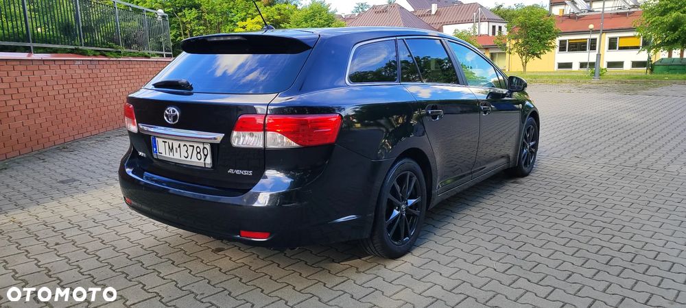 Toyota Avensis 1.8 Sol - 4