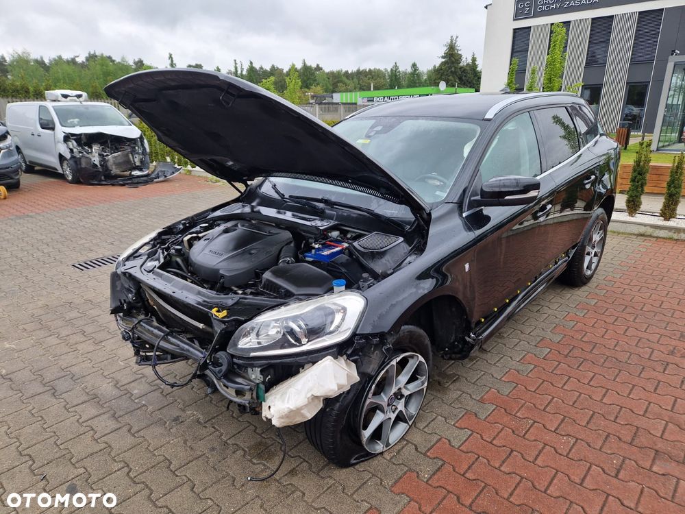 Volvo XC 60 D4 Drive-E Ocean Race - 9