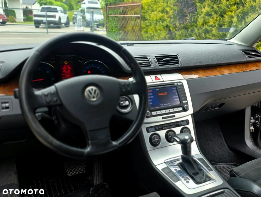 Volkswagen Passat 2.0 TDI DPF Highline DSG - 20