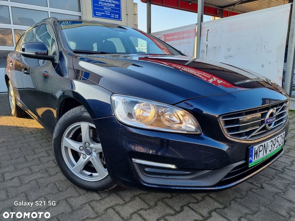 Volvo V60 D2 Momentum - 4