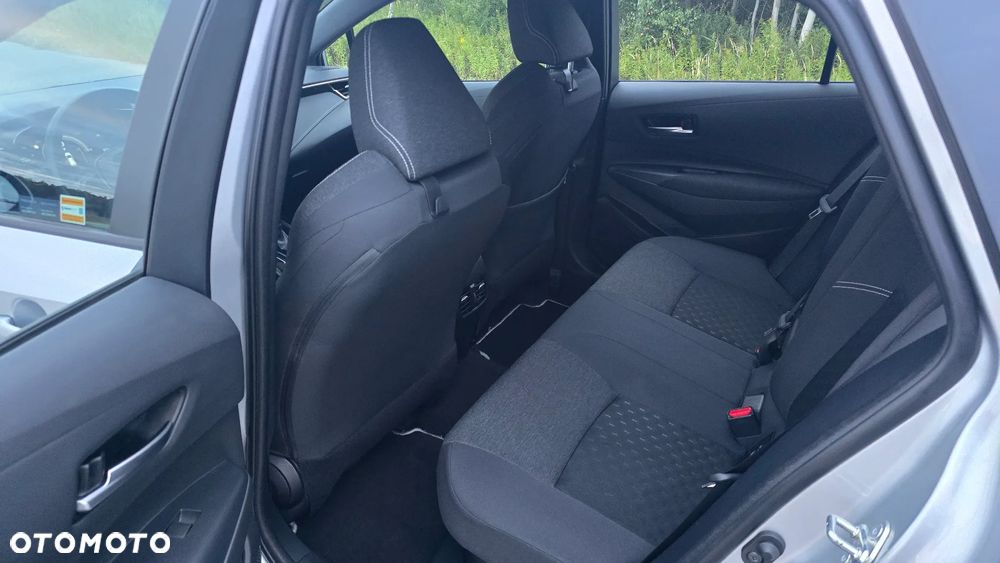 Toyota Corolla 1.8 Hybrid Comfort - 13