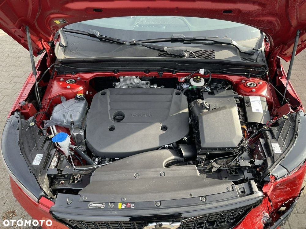 Volvo XC 40 B4 B AWD Geartronic RDesign - 16