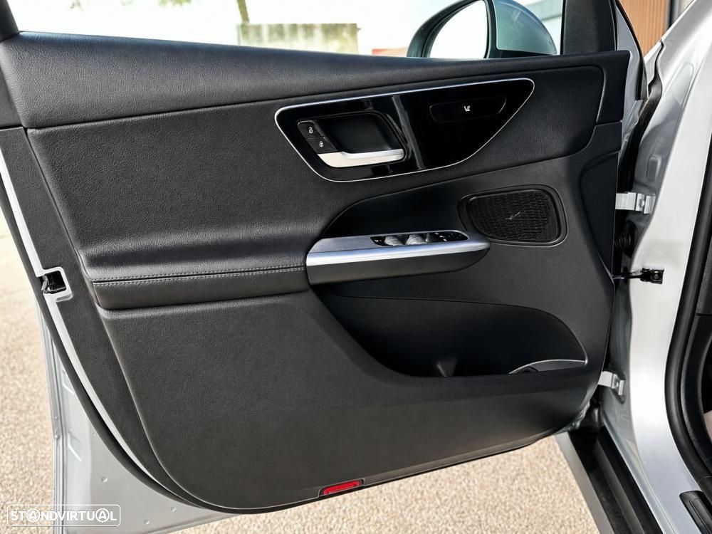 Mercedes-Benz GLC 300 e 4Matic 9G-TRONIC Avantgarde Advanced - 18