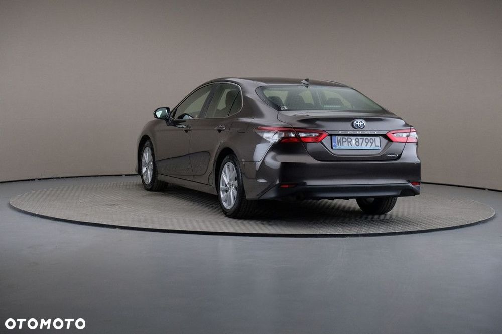 Toyota Camry 2.5 Hybrid Comfort CVT - 2