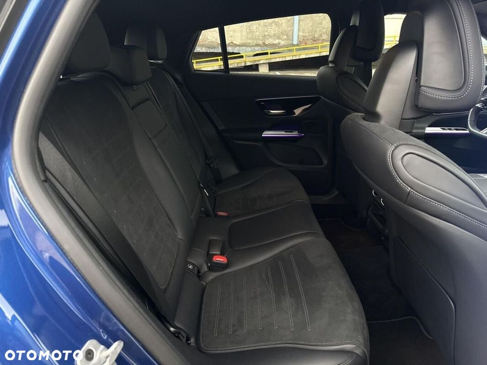 Mercedes-Benz GLC - 21