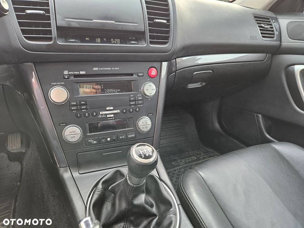 Subaru Outback 2.0 D Comfort - 16