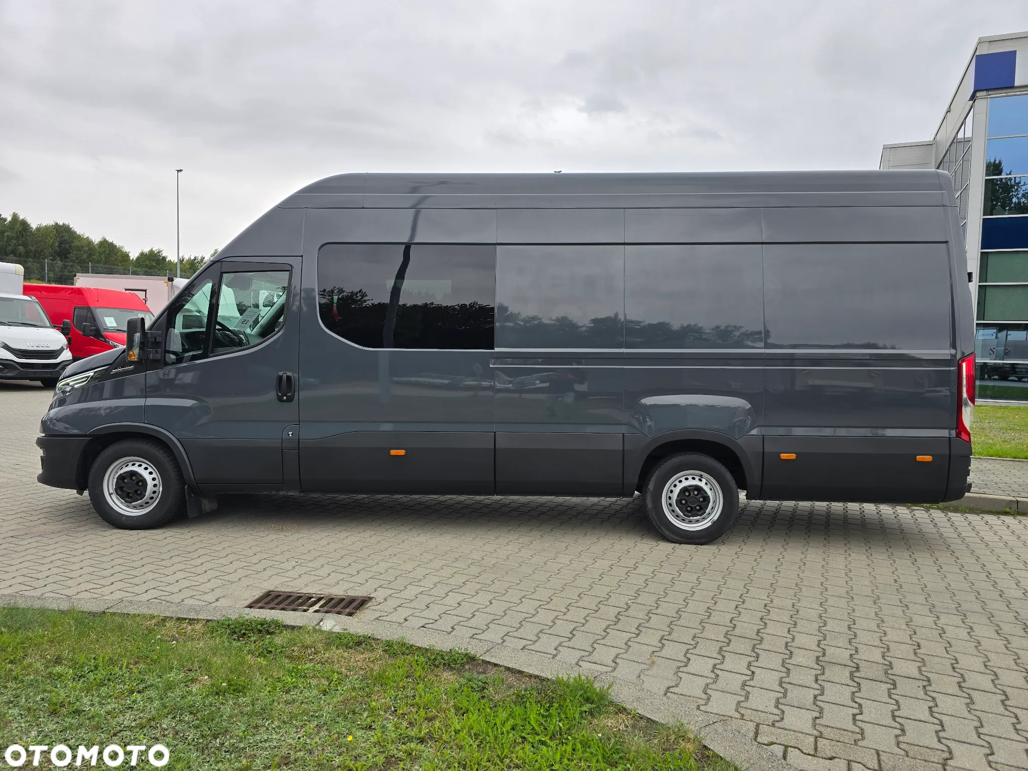 Iveco DAILY 35S18 BRYGADÓWKA - 8