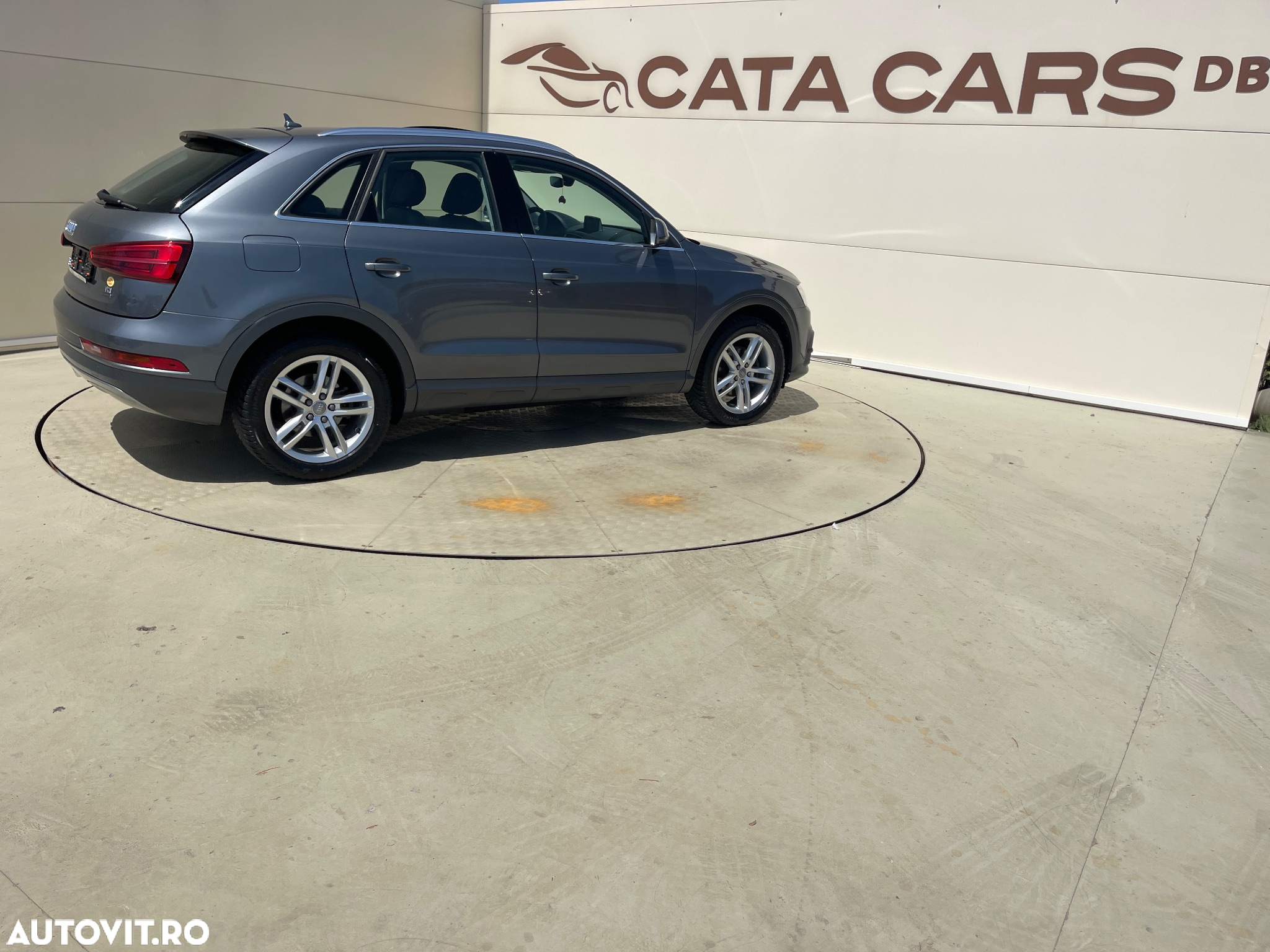 Audi Q3 2.0 TDI Quattro S tronic design - 15