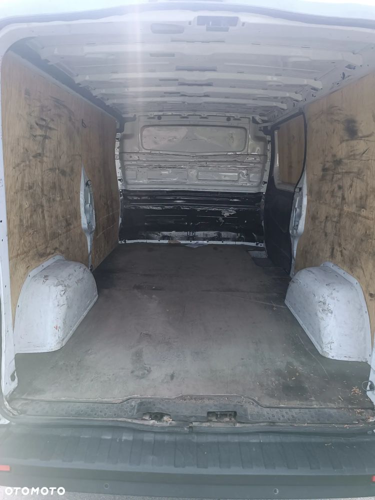 Opel Vivaro -B - 6