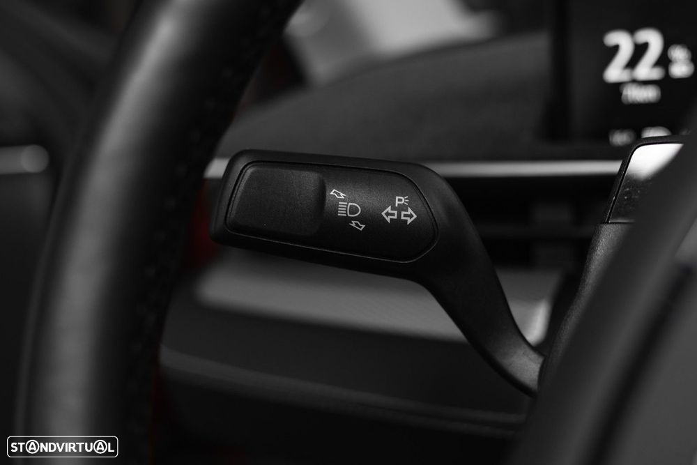 Ford Mustang Mach-E Standard - 23