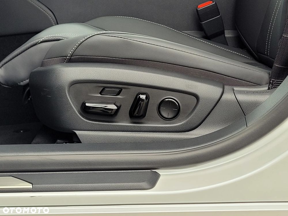 Lexus ES 300h Prestige - 11