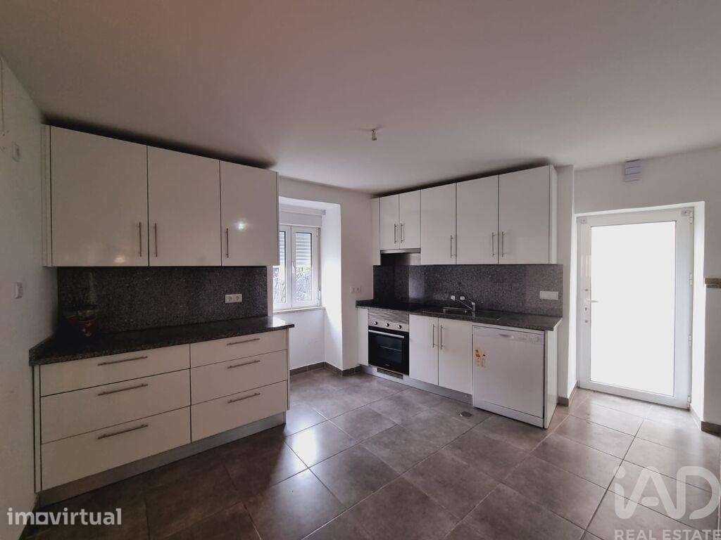 Casa / Villa T2 em Mouraz e Vila Nova da Rainha - Grande imagem: 4/24