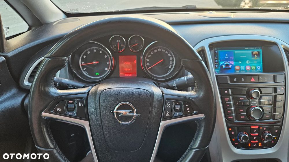 Opel Astra 1.4 Turbo 150 Jahre - 21